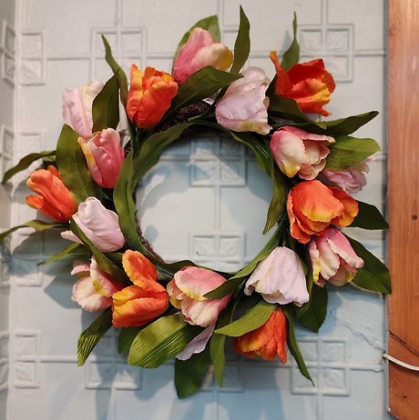 Wreath 19: Tropical Tulips