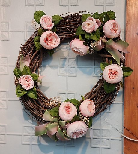 Wreath 11: Lily Pad Rose Buds