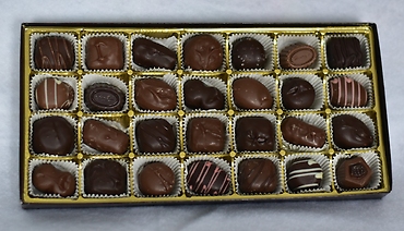 Henry\'s Assorted Chocolates 13.5 oz